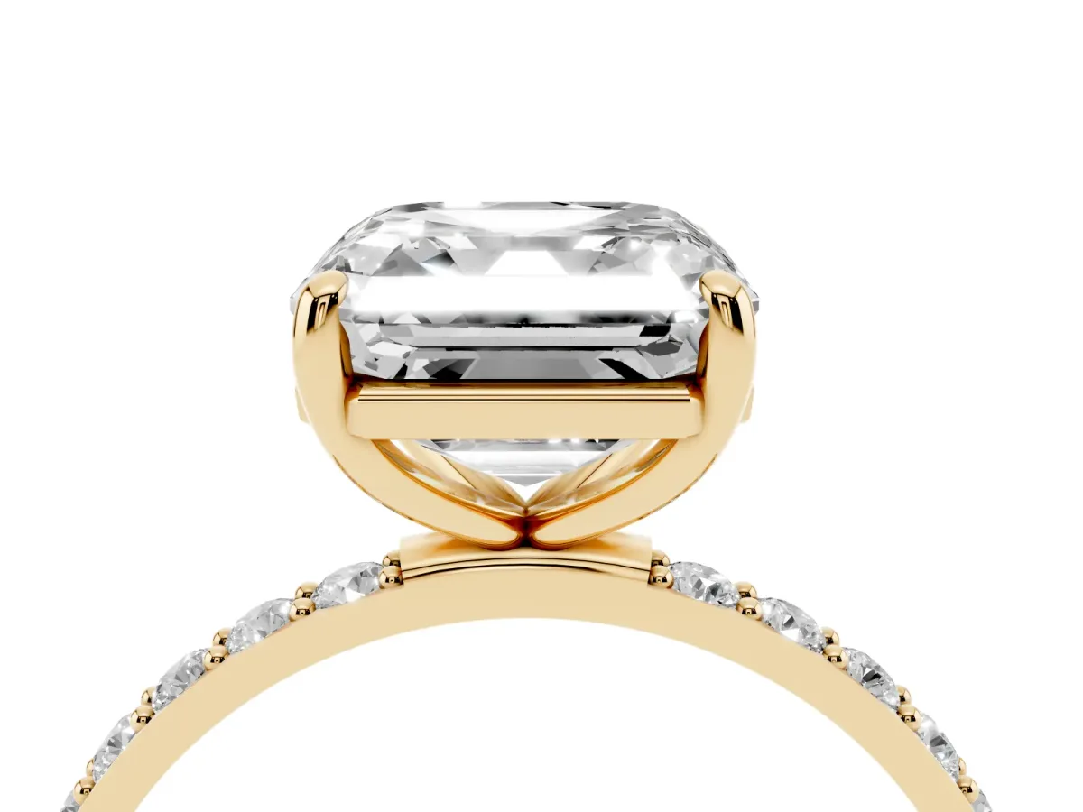 Asscher Cut Diamond Solitaire Ring with Round Pavé Band and Prong Setting Yellow gold