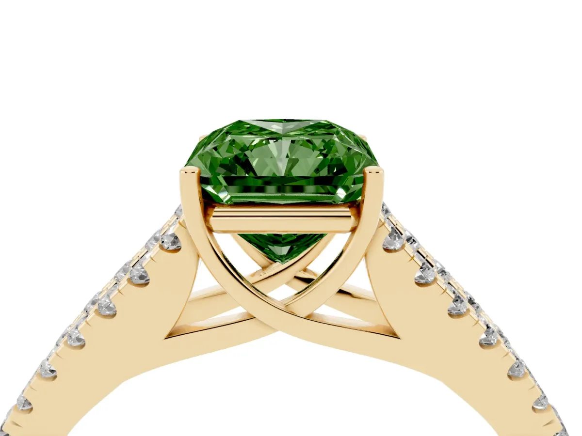 Fancy Green Radiant Cut Diamond Split Shank Pavé Engagement Ring with Four-Prong Setting Yellow gold