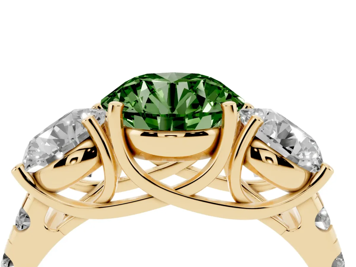 Fancy Green Three-Stone Round Cut Diamond Pavé Band with Prong Setting Yellow gold