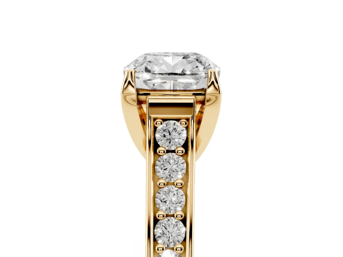 Cushion Cut Brilliant Cut Diamond Engagement Ring with Pavé Band and Four-Prong Setting Yellow gold