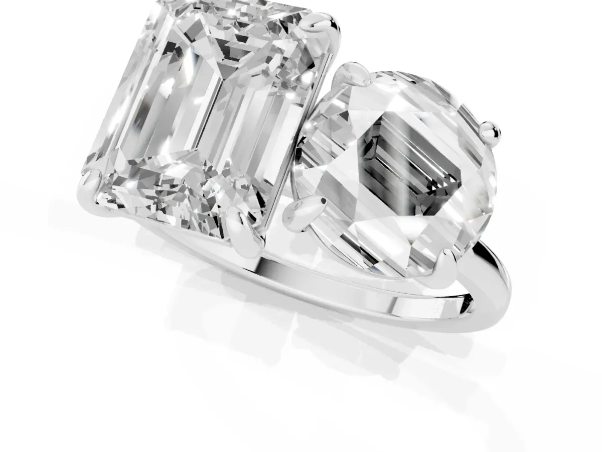 Round and Emerald Toi Moi Ring with Prong Setting and Plain Band Platinum