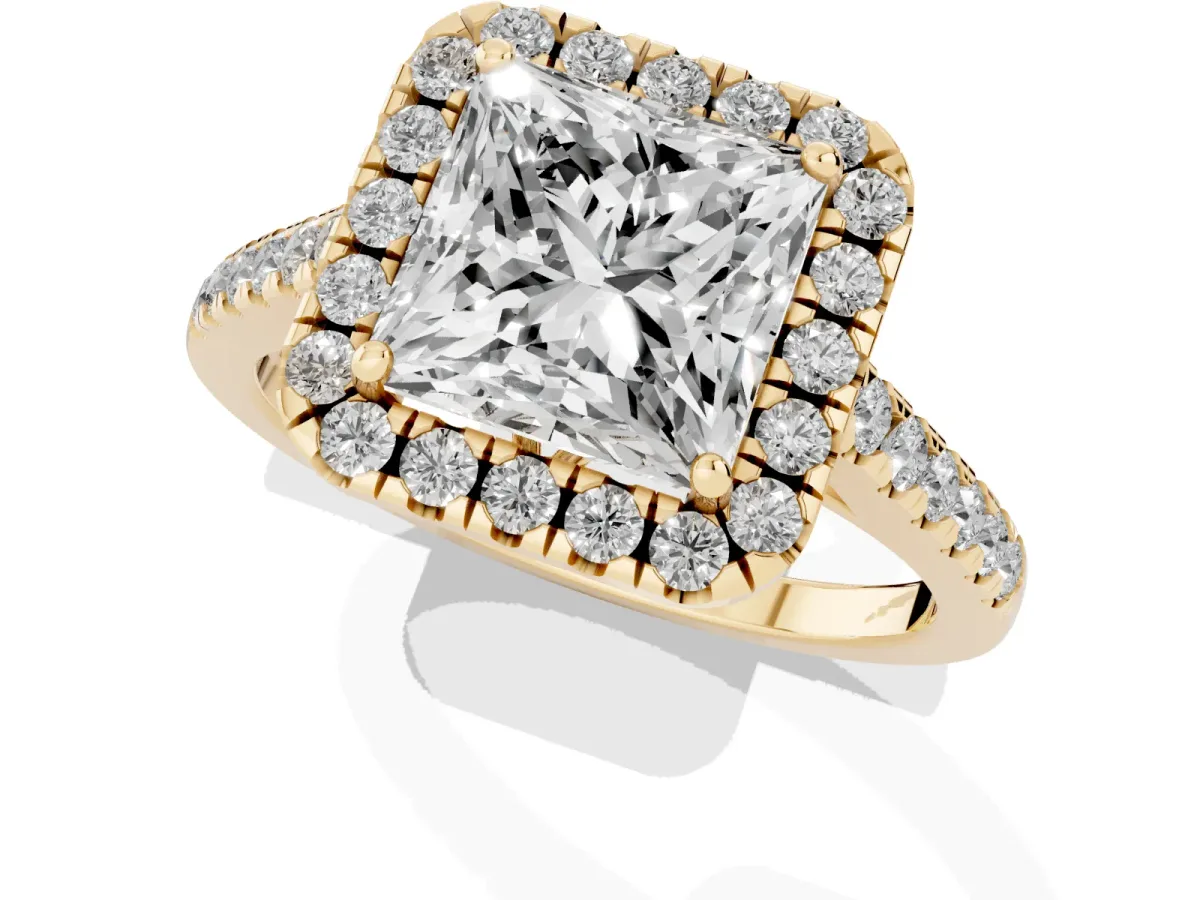 Princess Cut Halo Pavé Diamond Engagement Ring with Four-Prong Setting Yellow gold