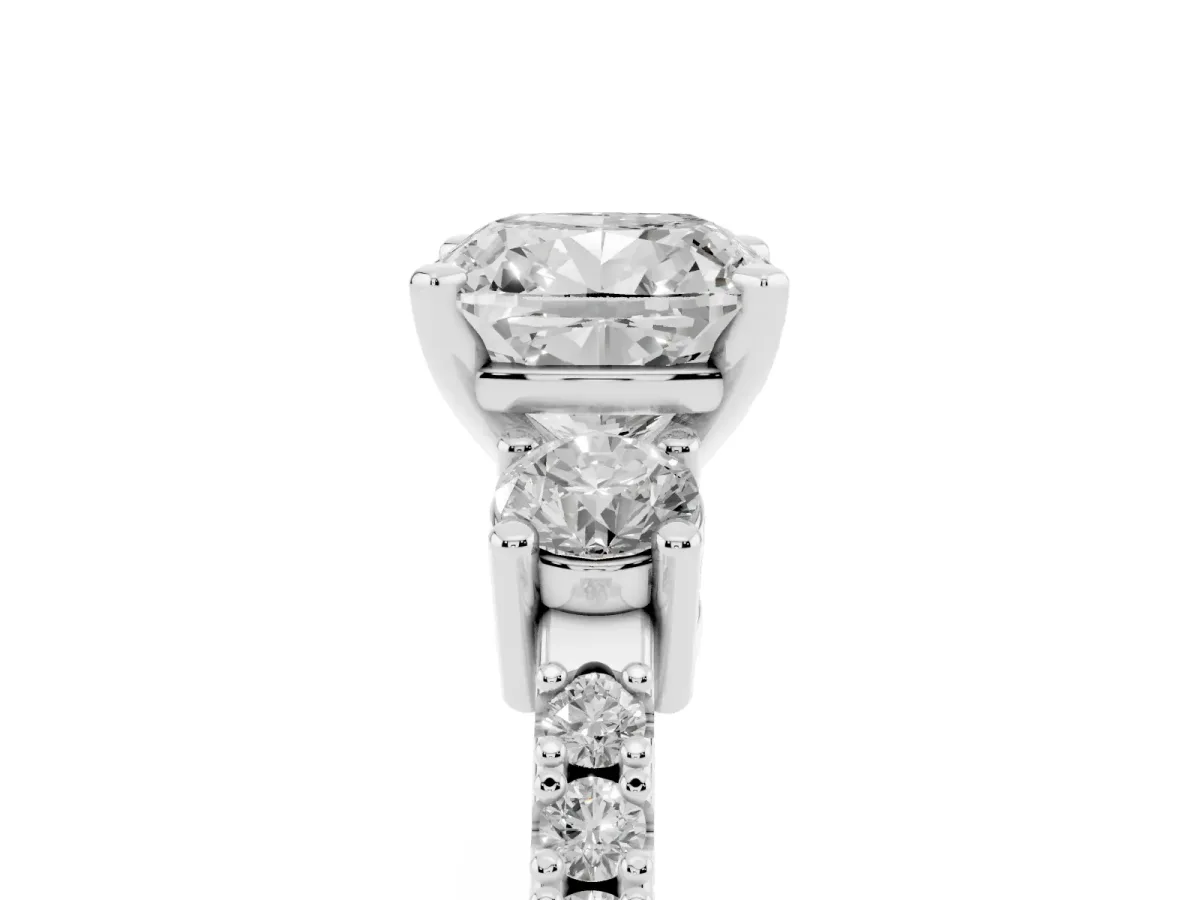 Cushion Cut Three-Stone Diamond Pavé Band with Prong Setting White gold