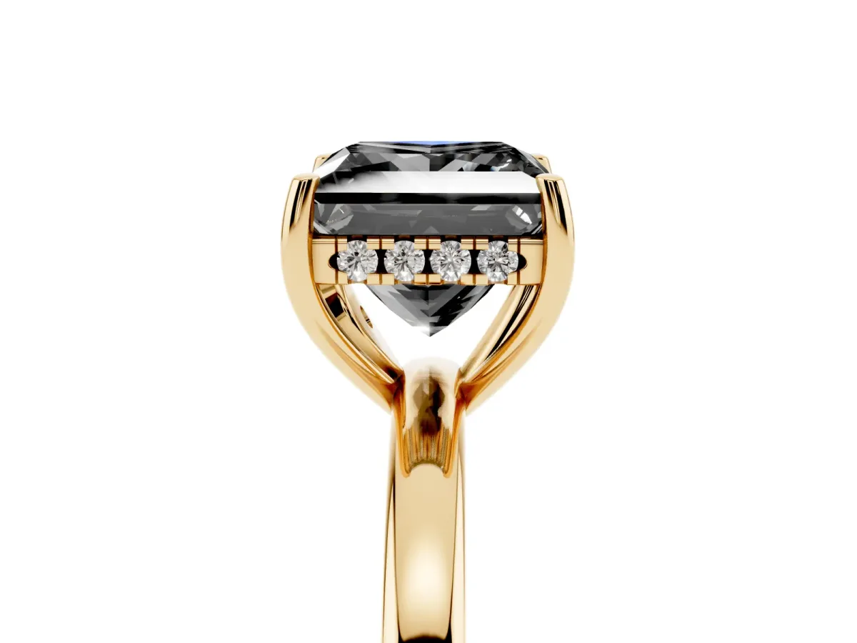 Fancy Black Princess Cut Solitaire Diamond Ring with Prong Setting and Plain Band Yellow gold