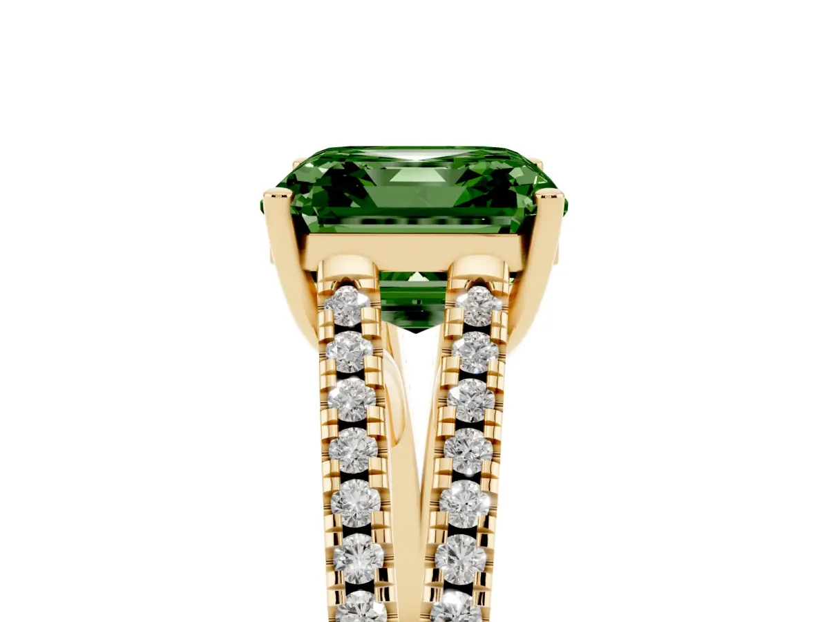 Fancy Green Asscher Cut Diamond Solitaire Engagement Ring with Split Shank Pavé Band Yellow gold