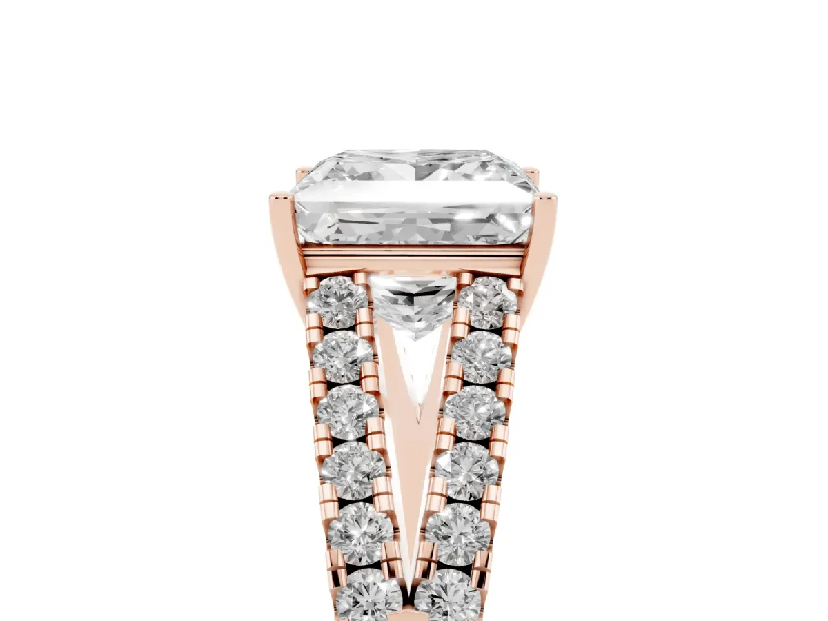 Princess Cut Diamond Split Shank Engagement Ring with Round Pavé and Prong Setting Rose gold
