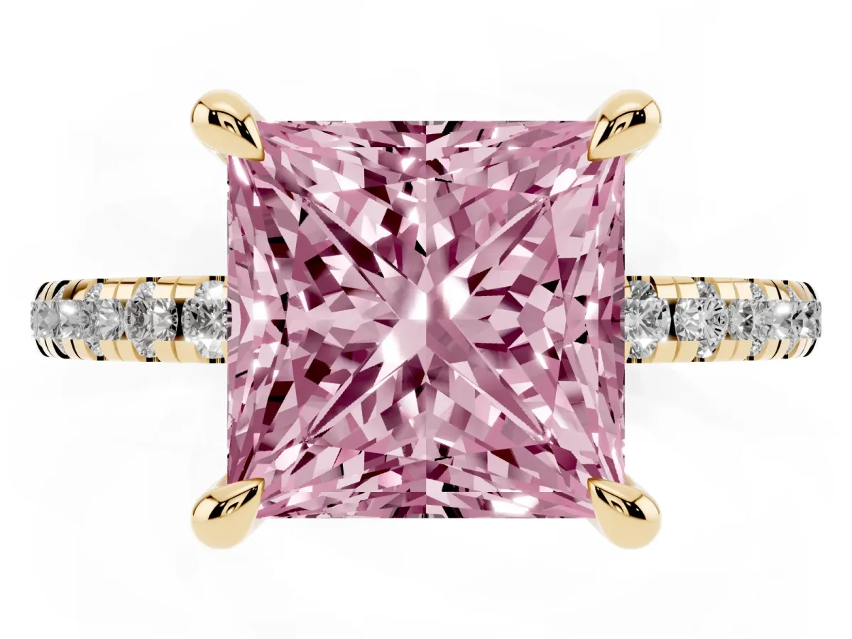 Fancy Pink Princess Cut Diamond Brilliant Solitaire Ring with Pavé Band and Four-Prong Setting Yellow gold