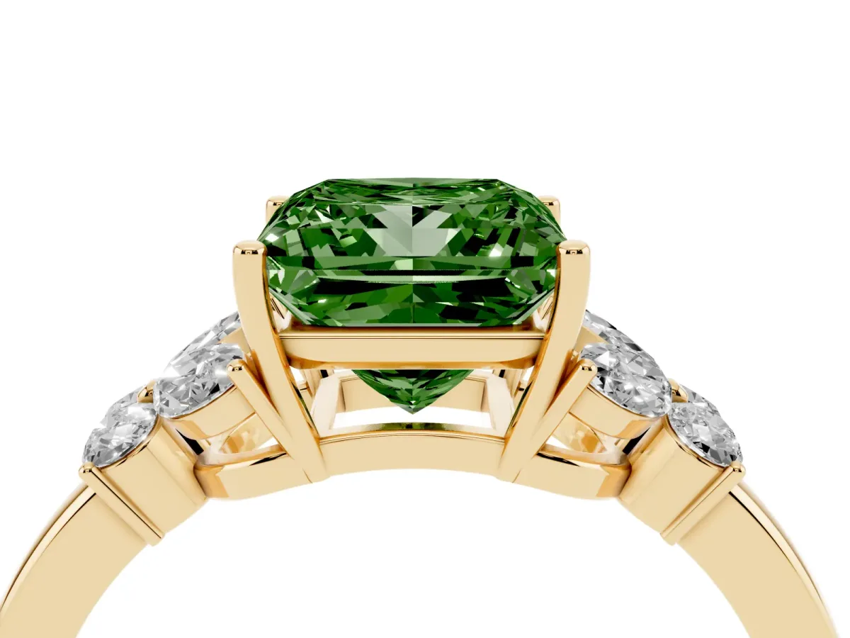 Fancy Green Princess Cut Cut Solitaire Floral Diamond Ring with Four-Prong Setting Yellow gold