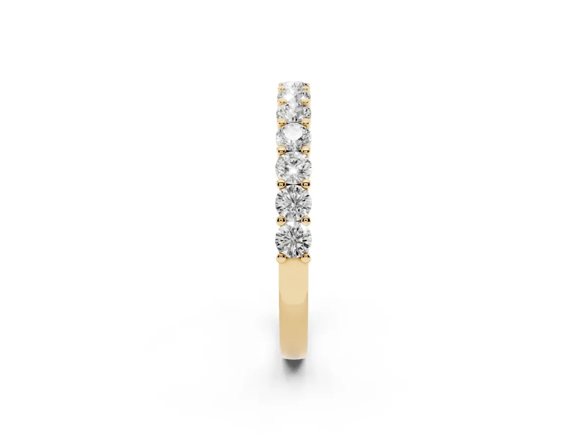Alternating Round Diamond Promise Ring with Round Diamond Accents Yellow gold