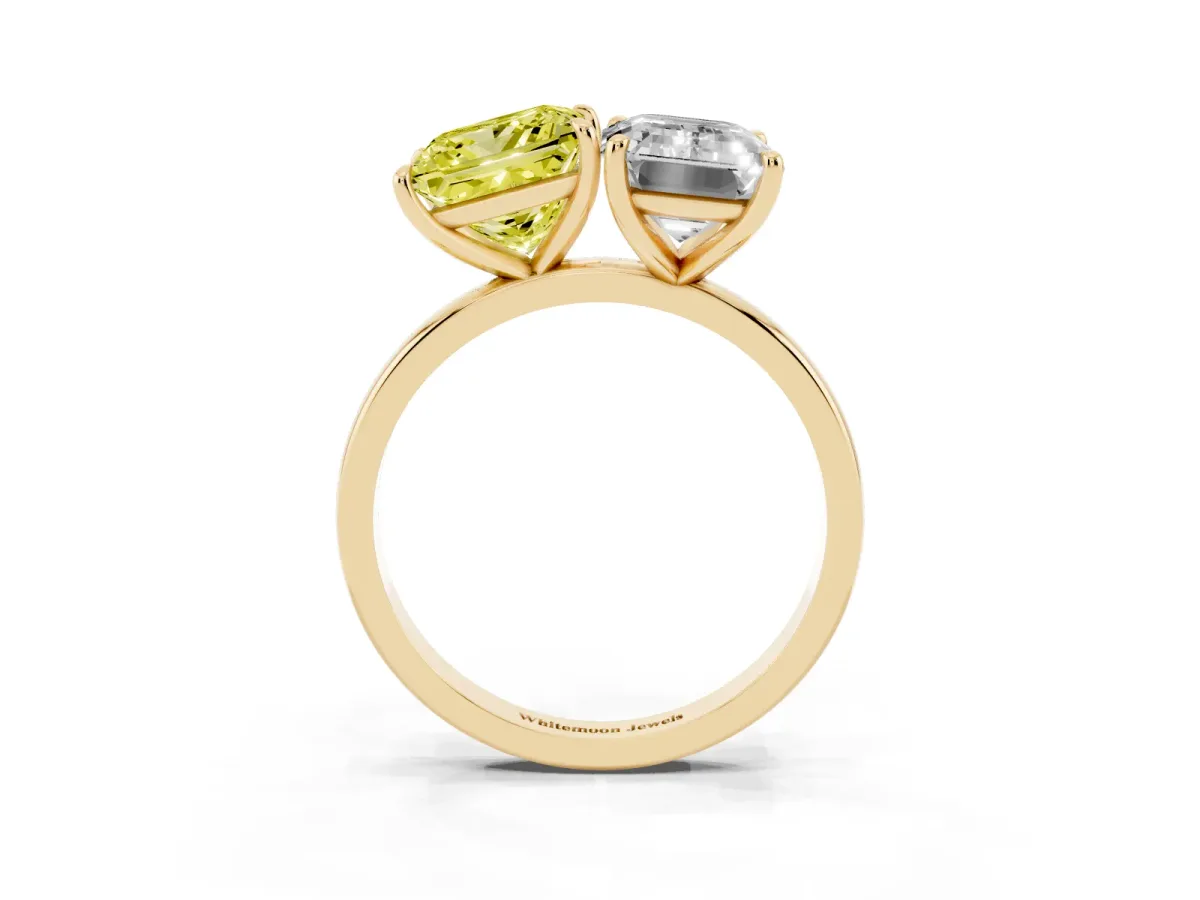 Fancy Yellow Princess Cut and Emerald Cut Toi Moi Ring with Prong Setting Yellow gold