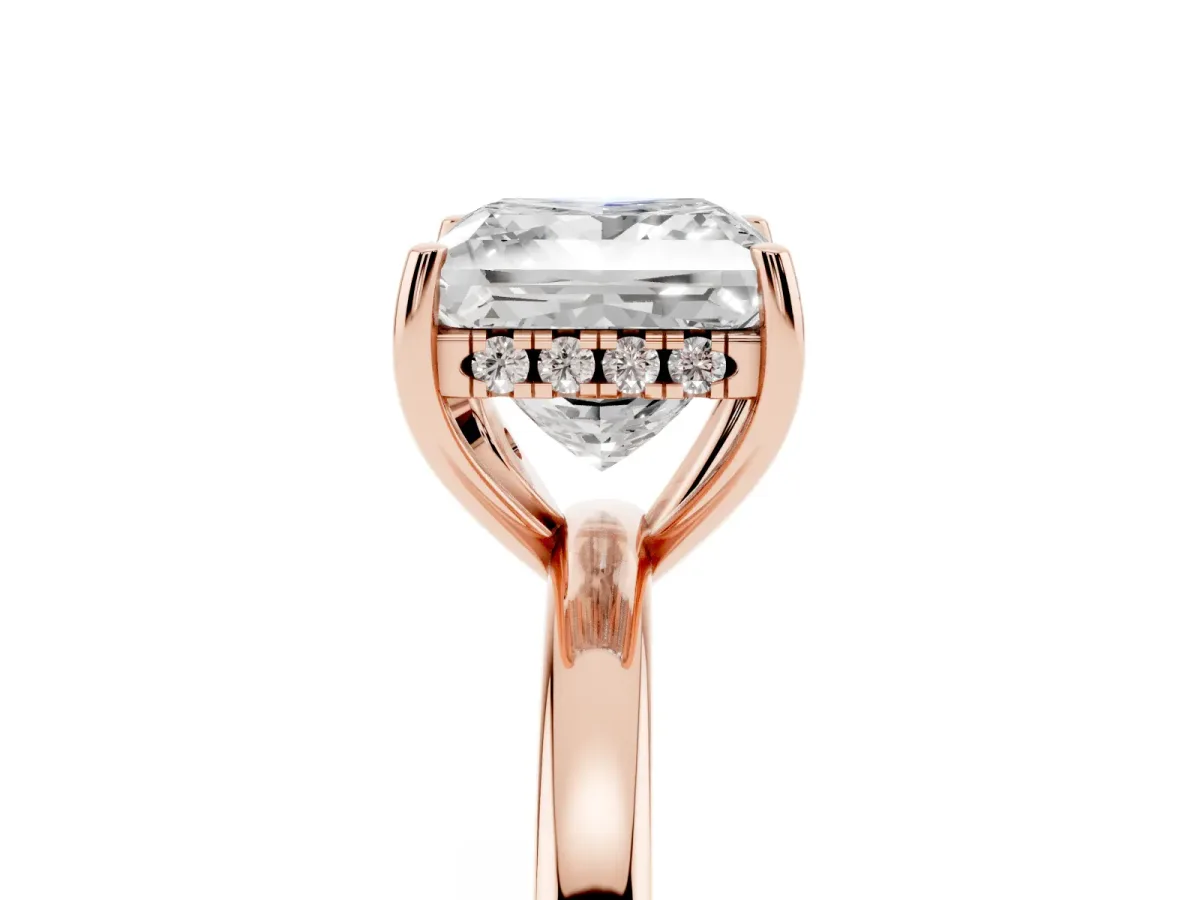 Princess Cut Solitaire Diamond Ring with Prong Setting and Plain Band Rose gold