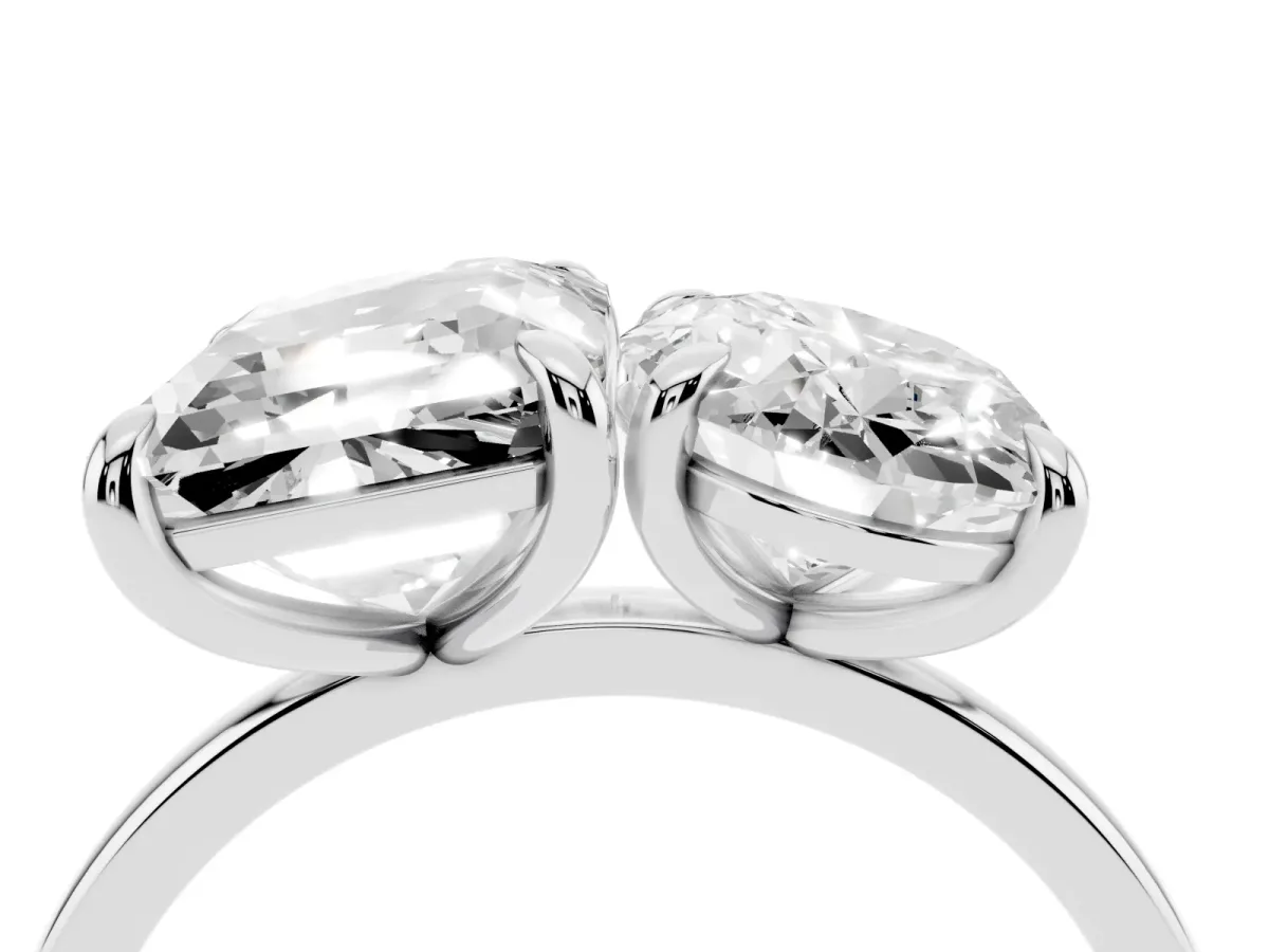 Oval and Emerald Toi Moi Ring with Prong Setting and Plain Band Platinum