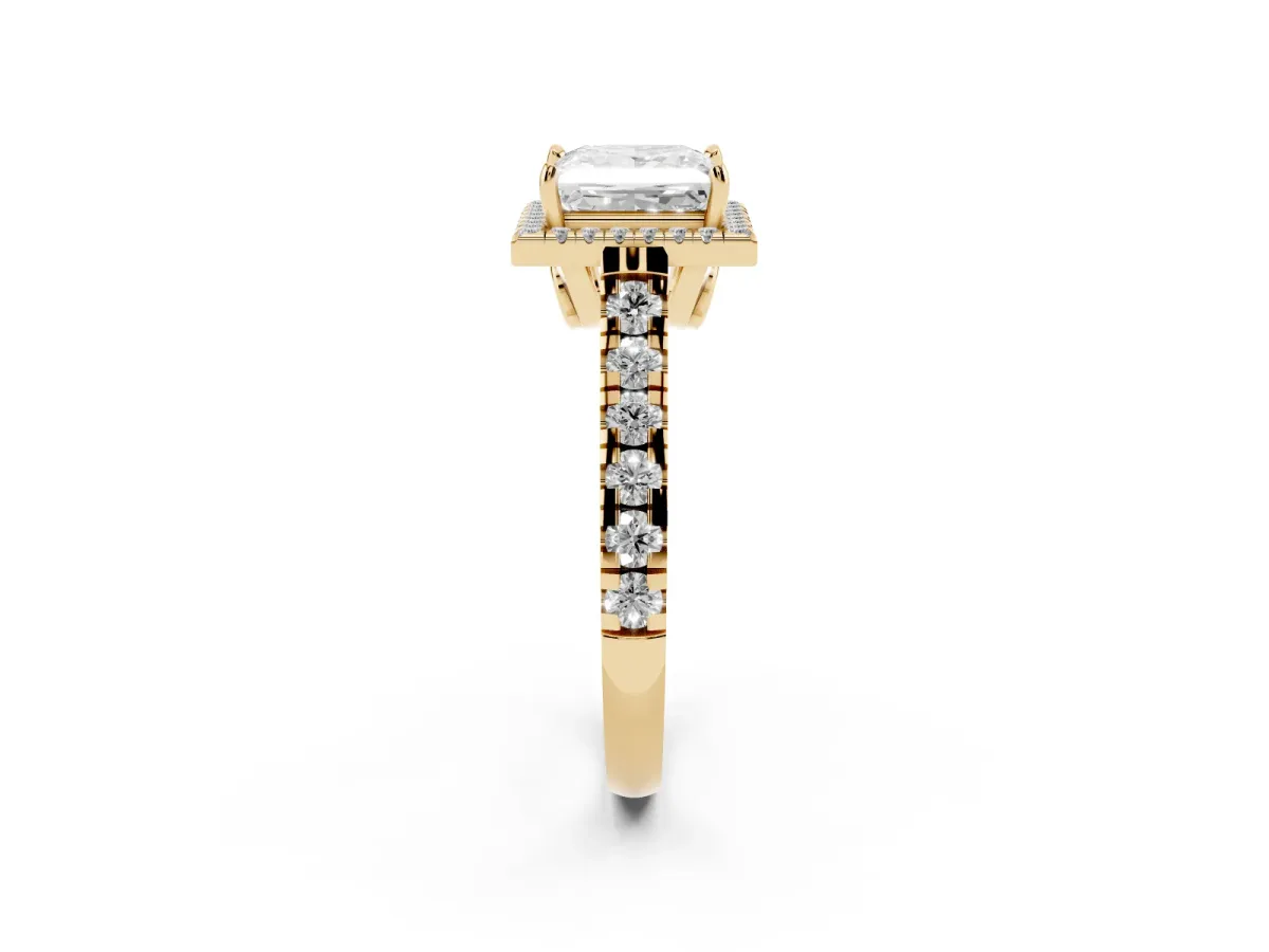 Princess Cut Halo Pavé Diamond Engagement Ring with Four-Prong Setting Yellow gold