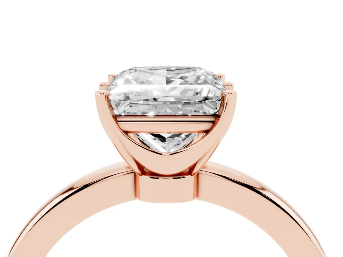 Princess Cut Solitaire Diamond Ring with Six-Prong Setting on a Classic Band Rose gold