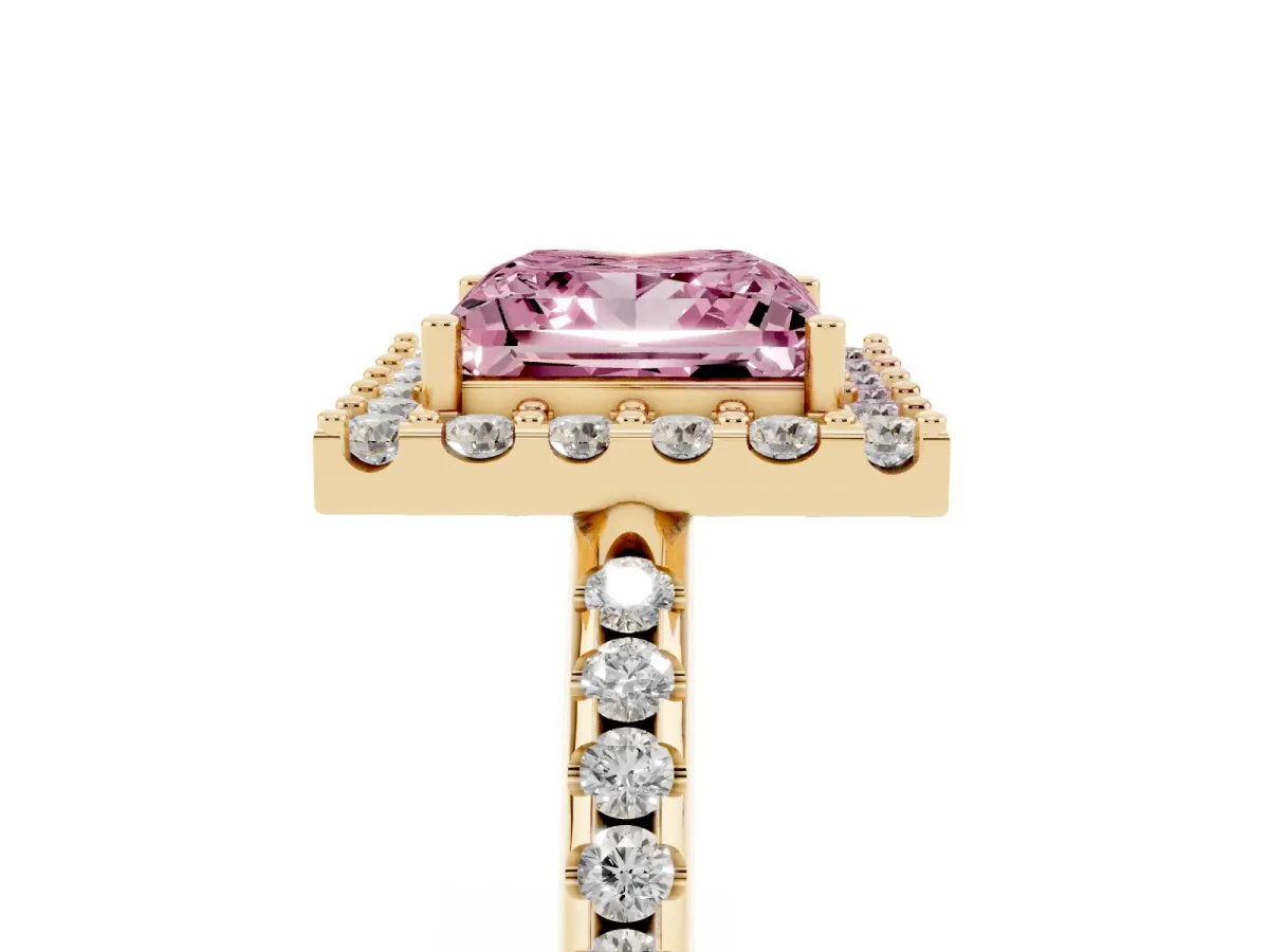 Fancy Pink Princess Cut Diamond Pavé Halo Ring with Four-Prong Setting Yellow gold
