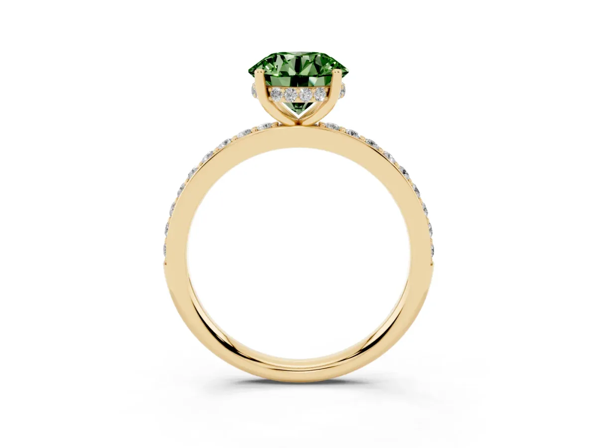 Fancy Green Round Cut Cut Diamond Pavé Band Ring with Four-Prong Setting Yellow gold