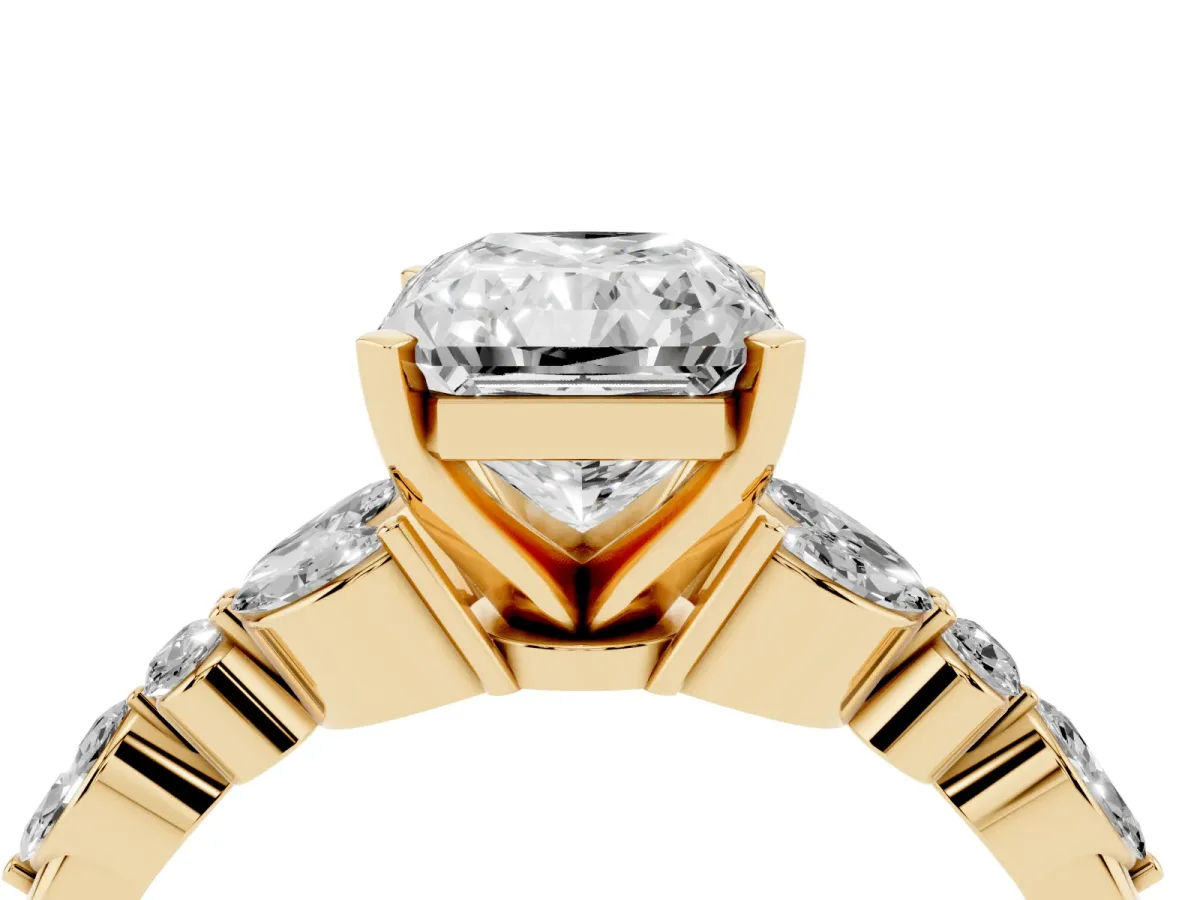 Radiant Cut Diamond Solitaire Ring with Side Stones and Four-Prong Setting Yellow gold