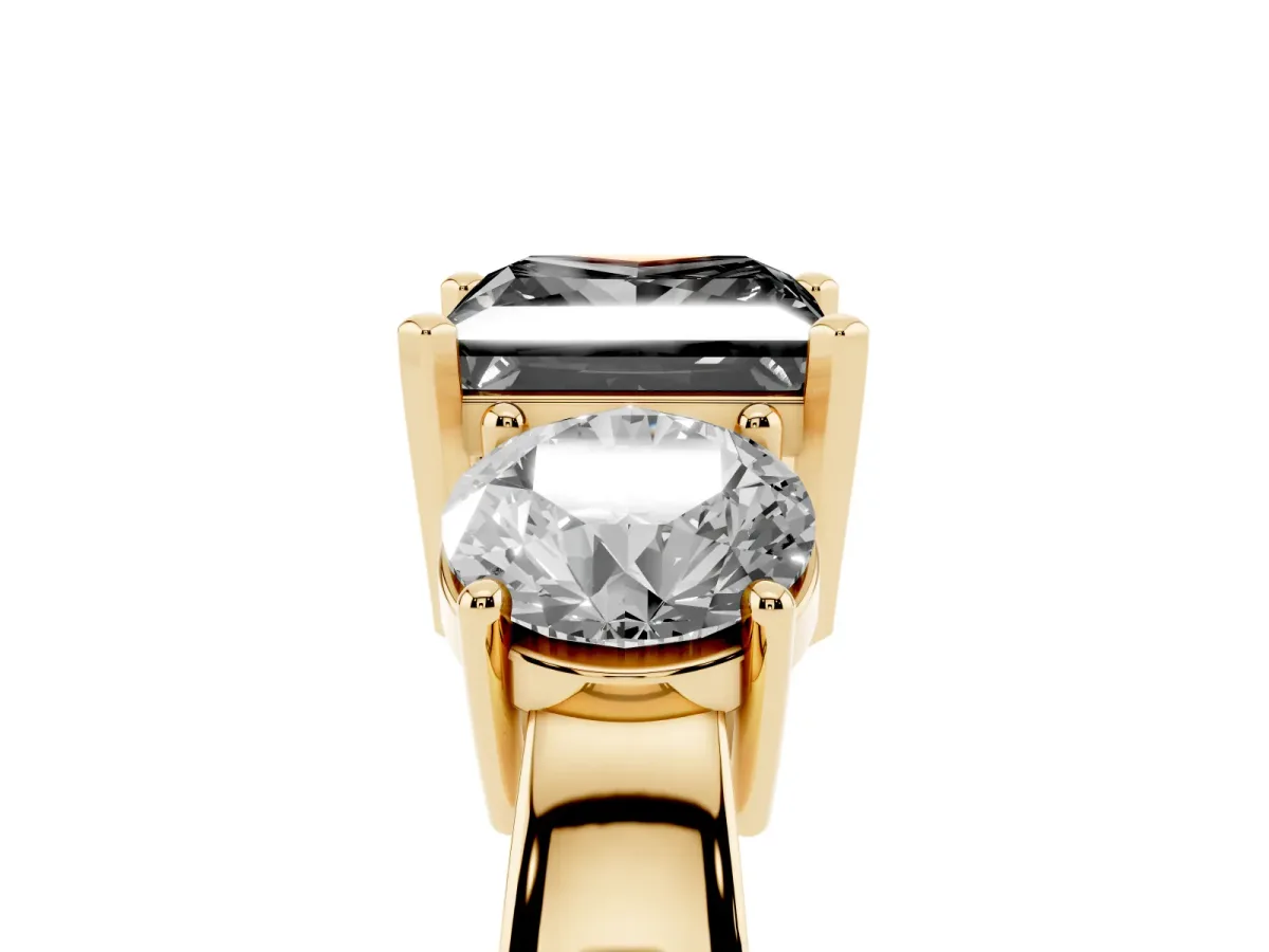 Fancy Black Three-Stone Princess Cut Diamond Ring with Round Side Stones, Classic Band, and Four-Prong Setting Yellow gold
