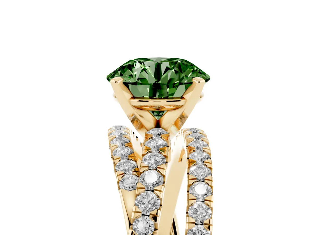 Fancy Green Round Cut Solitaire Twist Band with Pavé Setting and Four-Prong Setting Yellow gold