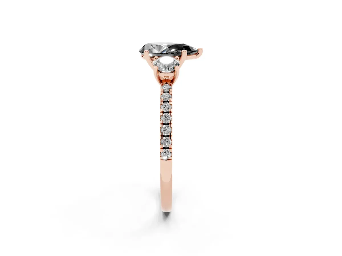 Fancy Black Three-Stone Pear Cut Cut Diamond Pavé Band with Prong Setting Rose gold