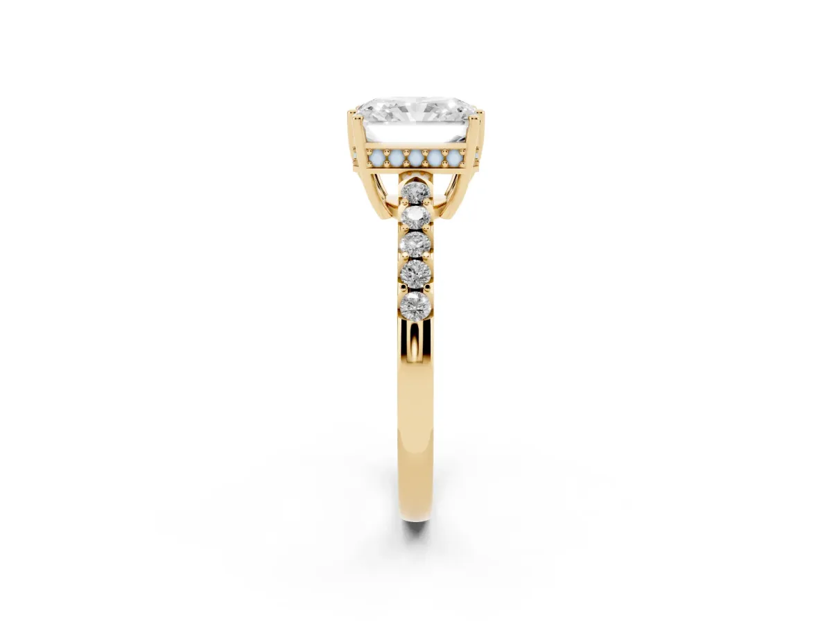 Radiant Cut Solitaire Diamond Engagement Ring with Pavé Band and Six-Prong Setting Yellow gold
