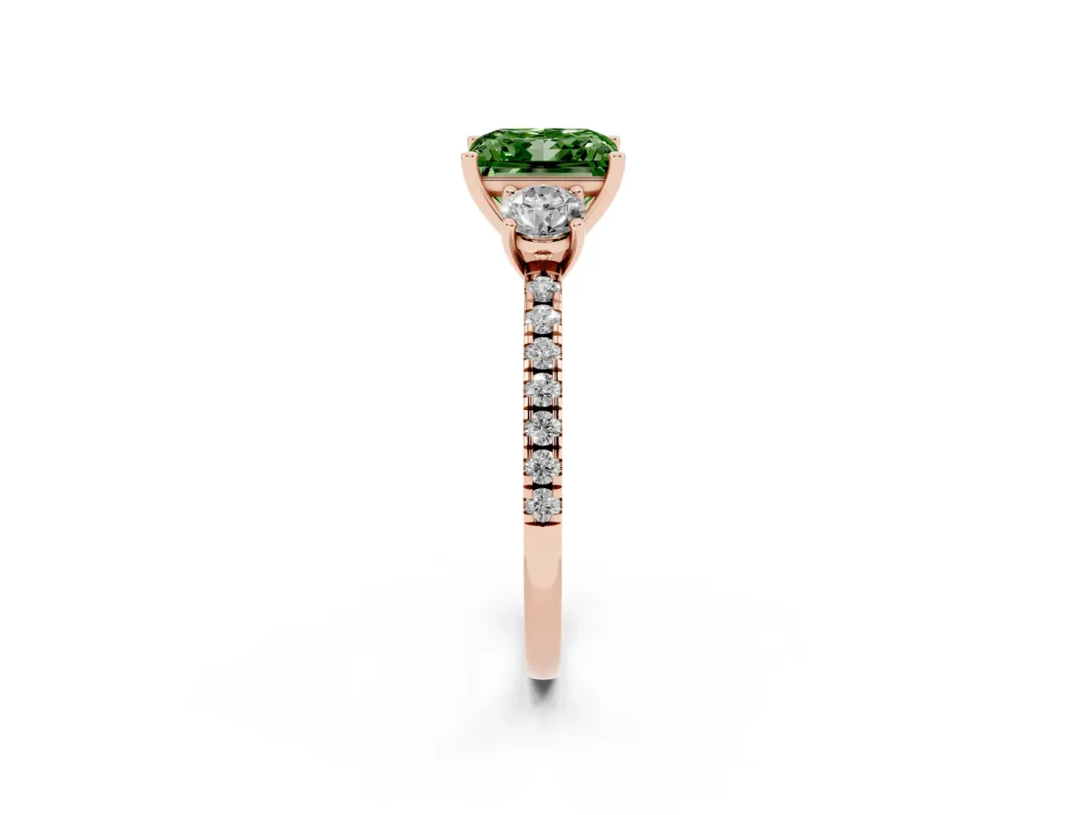 Fancy Green Three-Stone Princess Cut Cut Diamond Pavé Band with Prong Setting Rose gold