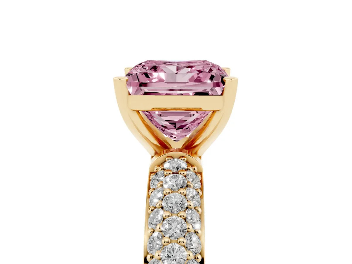 Fancy Pink Princess Cut Diamond Solitaire Ring with Prong Setting and Pavé Band Yellow gold