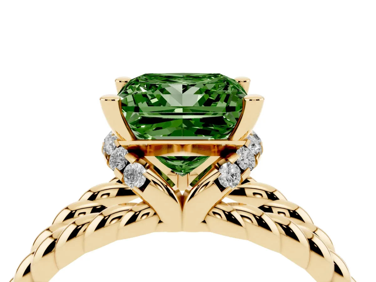 Fancy Green Princess Cut Halo Twisted Band Four-Prong Ring Yellow gold