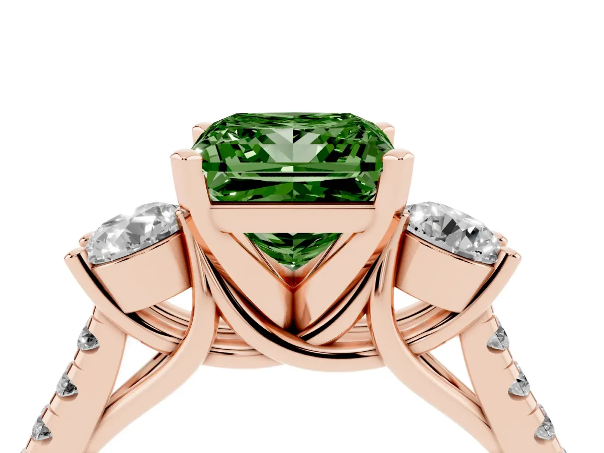 Fancy Green Three-Stone Princess Cut Diamond Pavé Band with Four-Prong Setting Rose gold