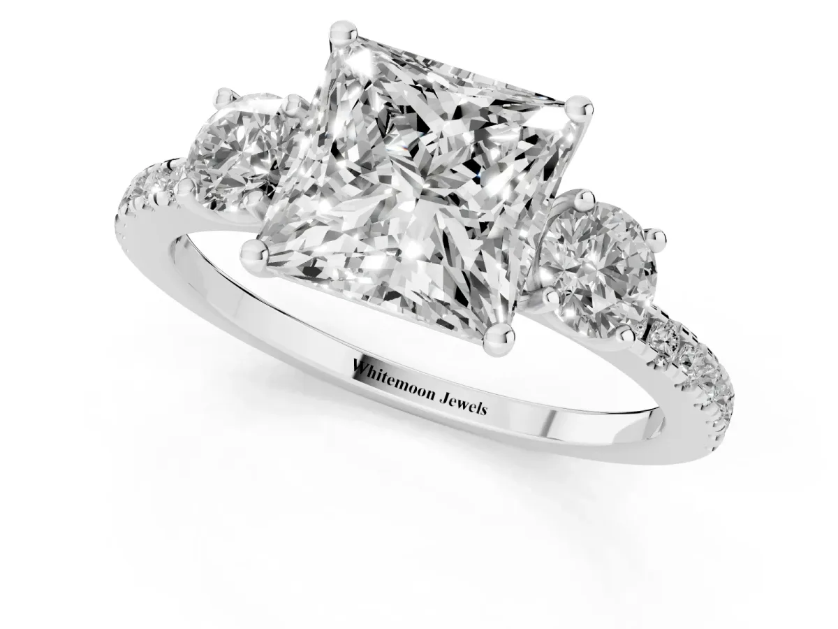 Three-Stone Princess Cut Cut Diamond Pavé Band with Prong Setting White gold
