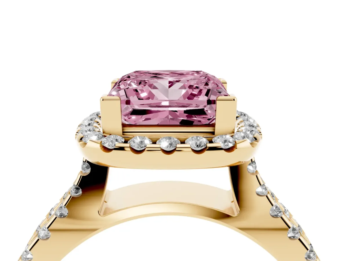 Fancy Pink Princess Cut Diamond Halo Ring with Split Shank Pavé Band and Prong Setting Yellow gold
