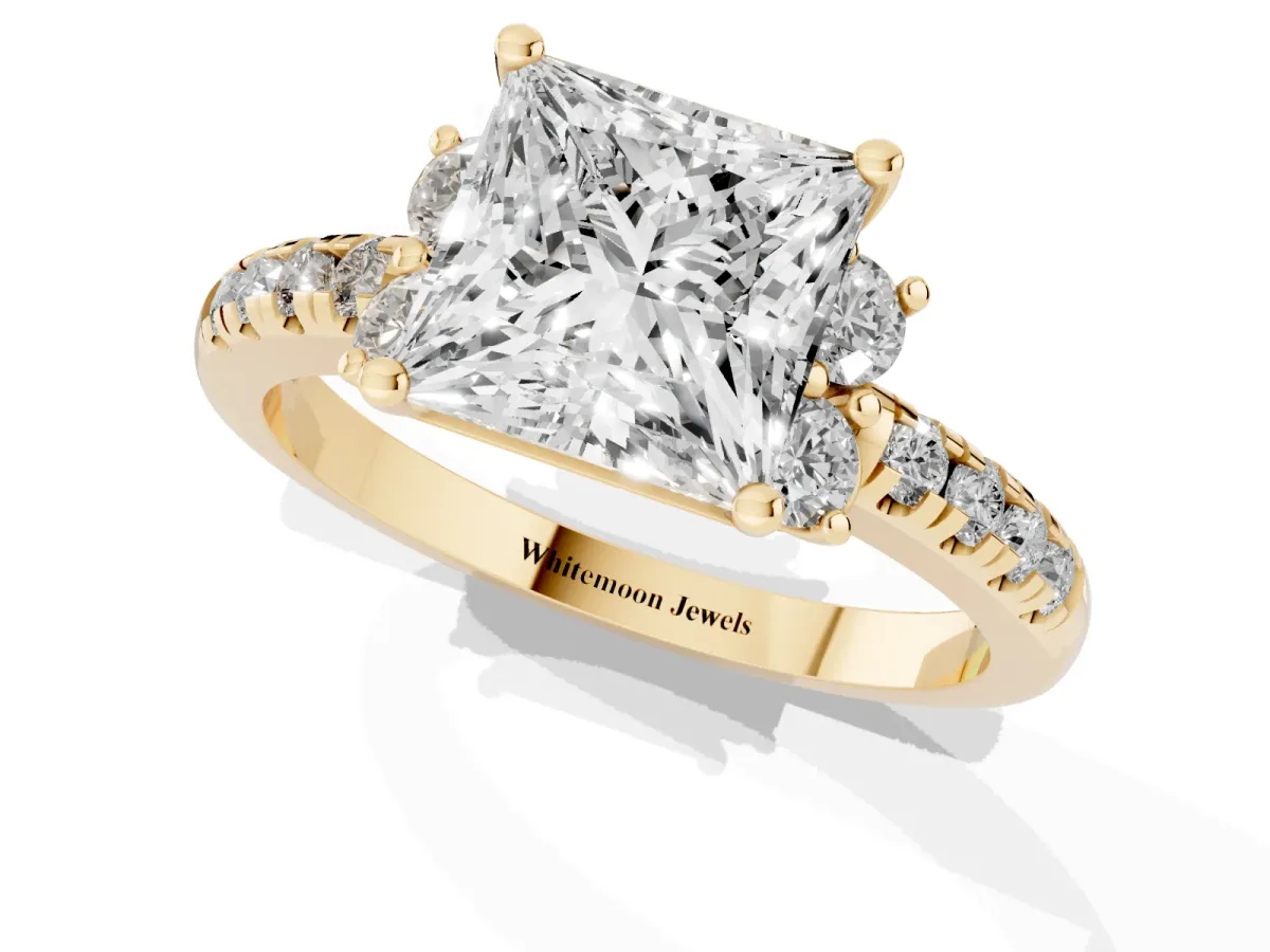 Princess Cut Diamond Three-Stone Pave Band with Four-Prong Setting Yellow gold