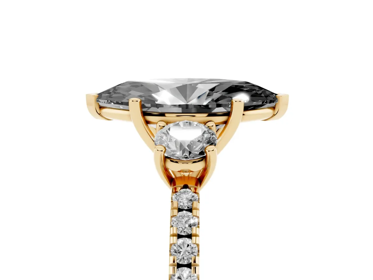 Fancy Black Three-Stone Marquise Cut Cut Diamond Pavé Band with Prong Setting Yellow gold