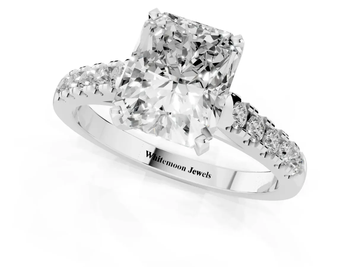 Radiant Cut Diamond Pavé Band Solitaire Ring with Prong Setting White gold