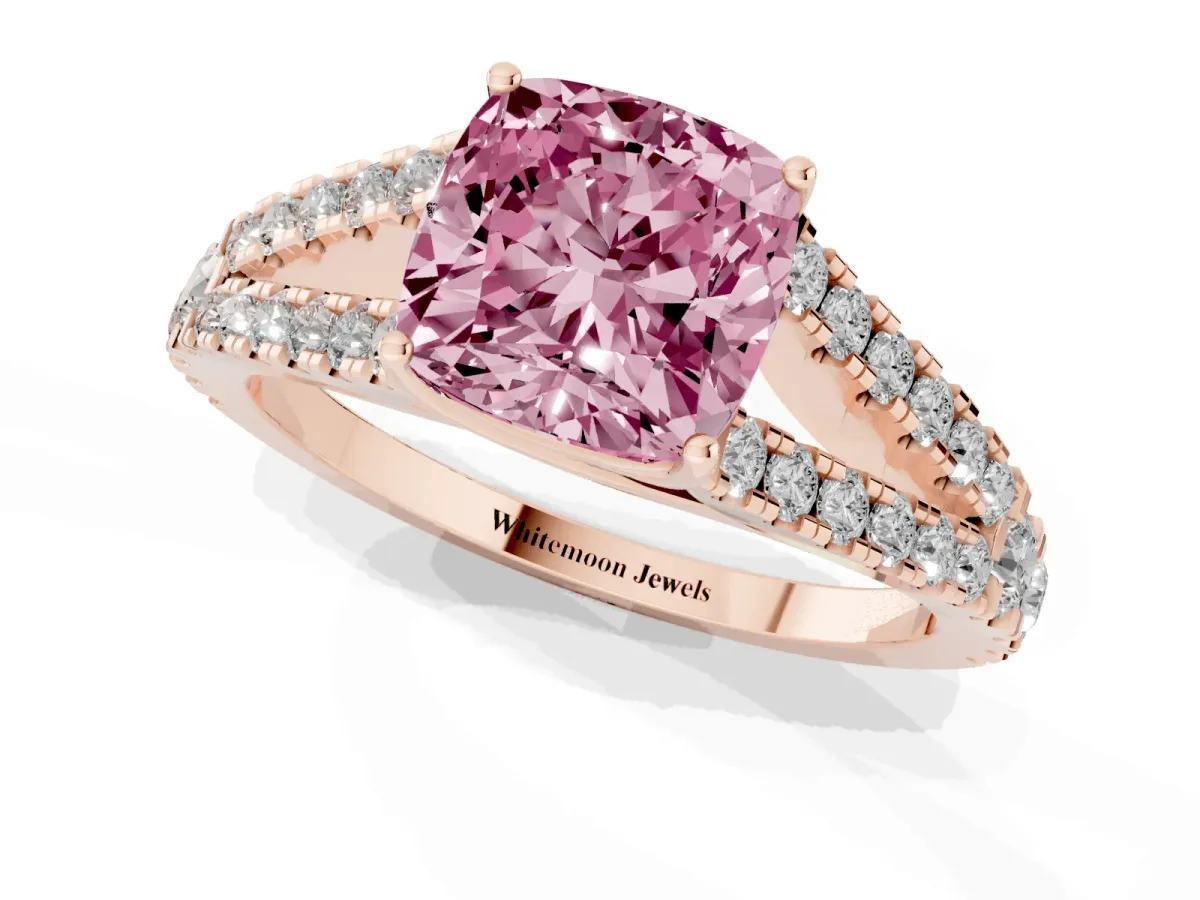 Fancy Pink Cushion Cut Diamond Split Shank Pavé Engagement Ring with Four-Prong Setting Rose gold