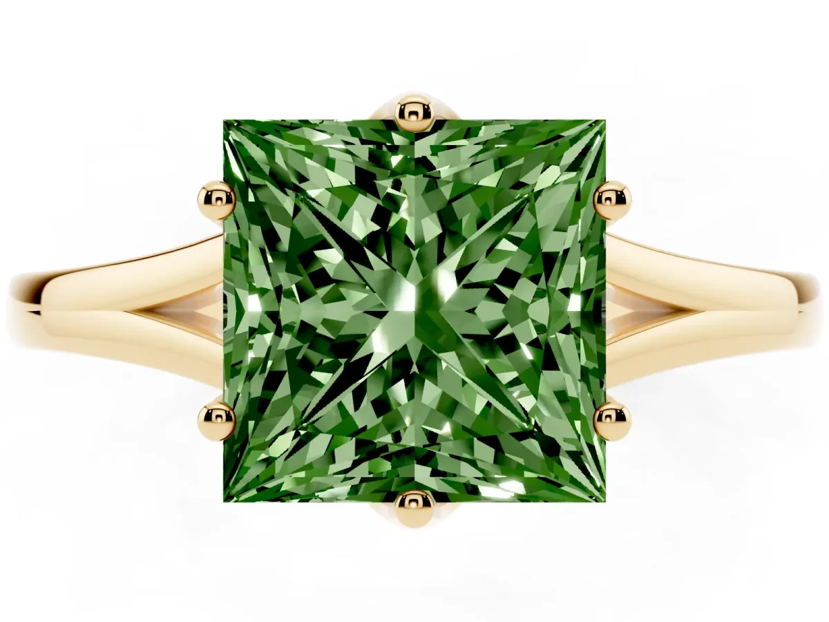 Fancy Green Princess Cut Solitaire Diamond Ring with Six-Prong Setting and Tapered Band Yellow gold