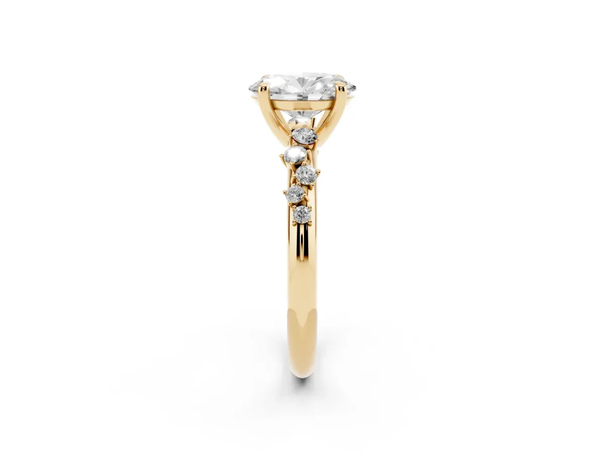 Oval Cut Cut Diamond Vine Band with Four-Prong Setting Yellow gold