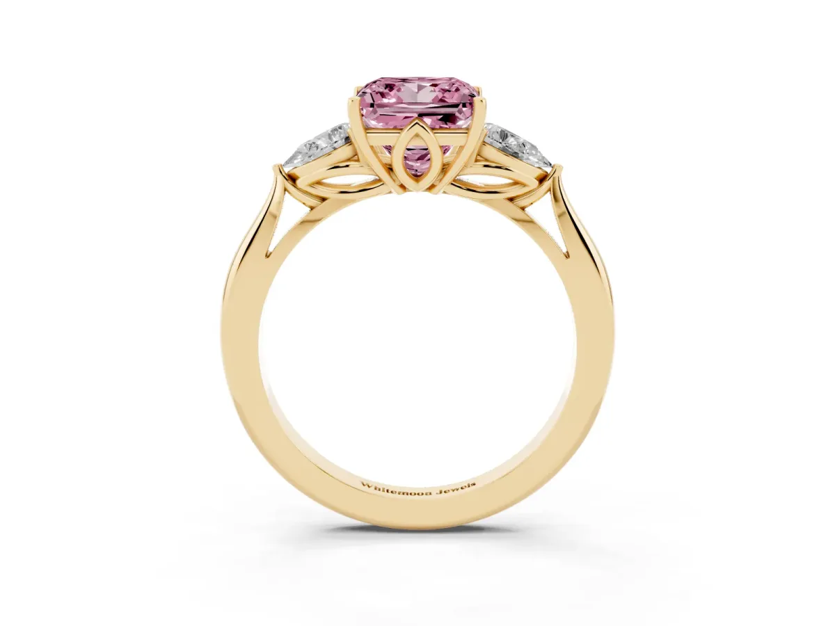 Fancy Pink Princess Cut Diamond Three-Stone Ring with Pear Side Stones and Prong Setting Yellow gold