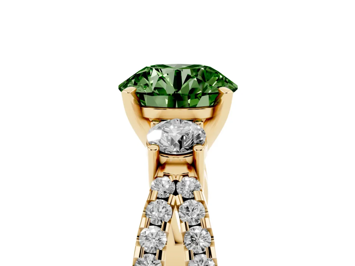 Fancy Green Round Cut Diamond Three-Stone Ring with Pavé Split Shank and Four-Prong Setting Yellow gold