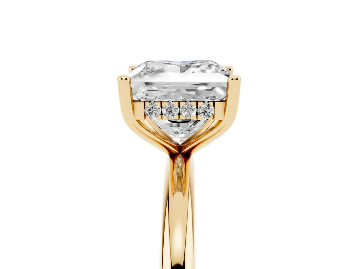 Princess Cut Cut Solitaire Engagement Ring with Four-Prong Setting and Classic Band Yellow gold