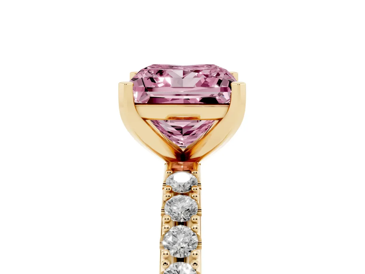 Fancy Pink Princess Cut Diamond Solitaire Pavé Band with Four-Prong Setting Yellow gold