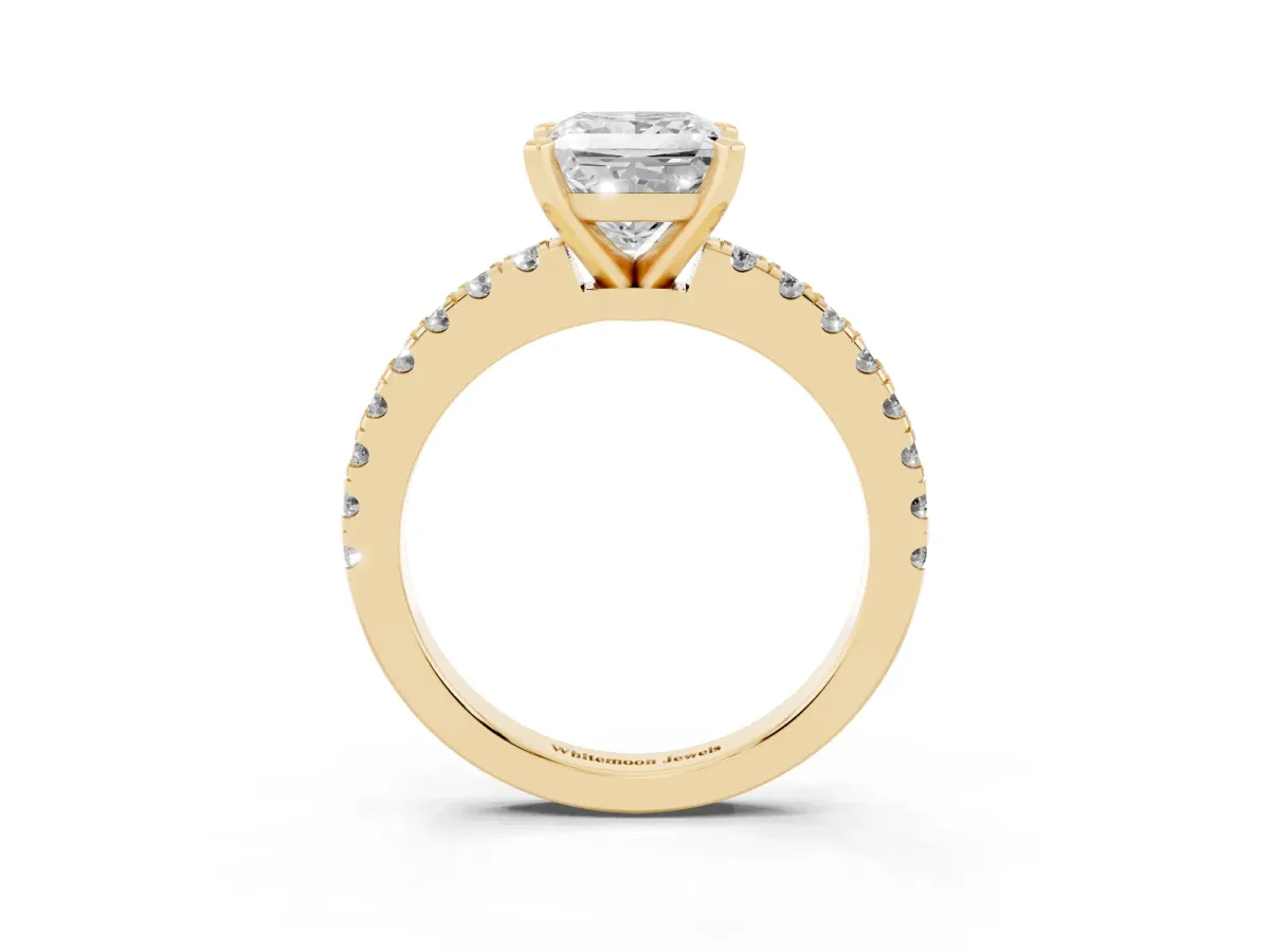 Princess Cut Solitaire Diamond with Pavé Band and Four-Prong Setting Yellow gold