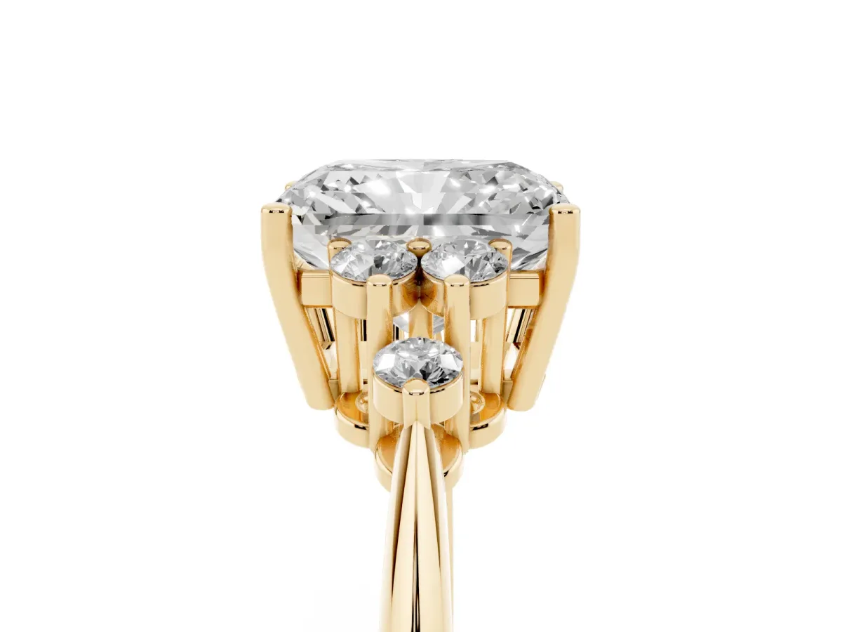 Radiant Cut Cut Diamond Cluster Ring with Solitaire Band and Four-Prong Setting Yellow gold
