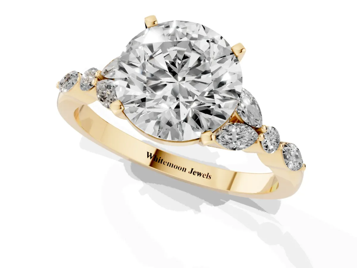 Round Cut Diamond Solitaire Ring with Side Stones and Four-Prong Setting Yellow gold