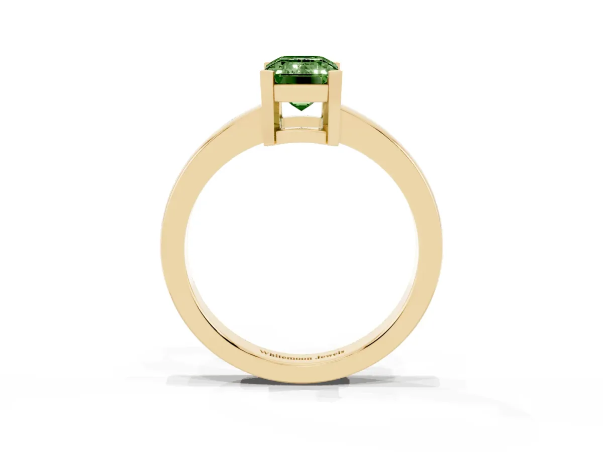 Fancy Green Emerald Cut Cut Solitaire Ring with Four-Prong Setting and Classic Band Yellow gold