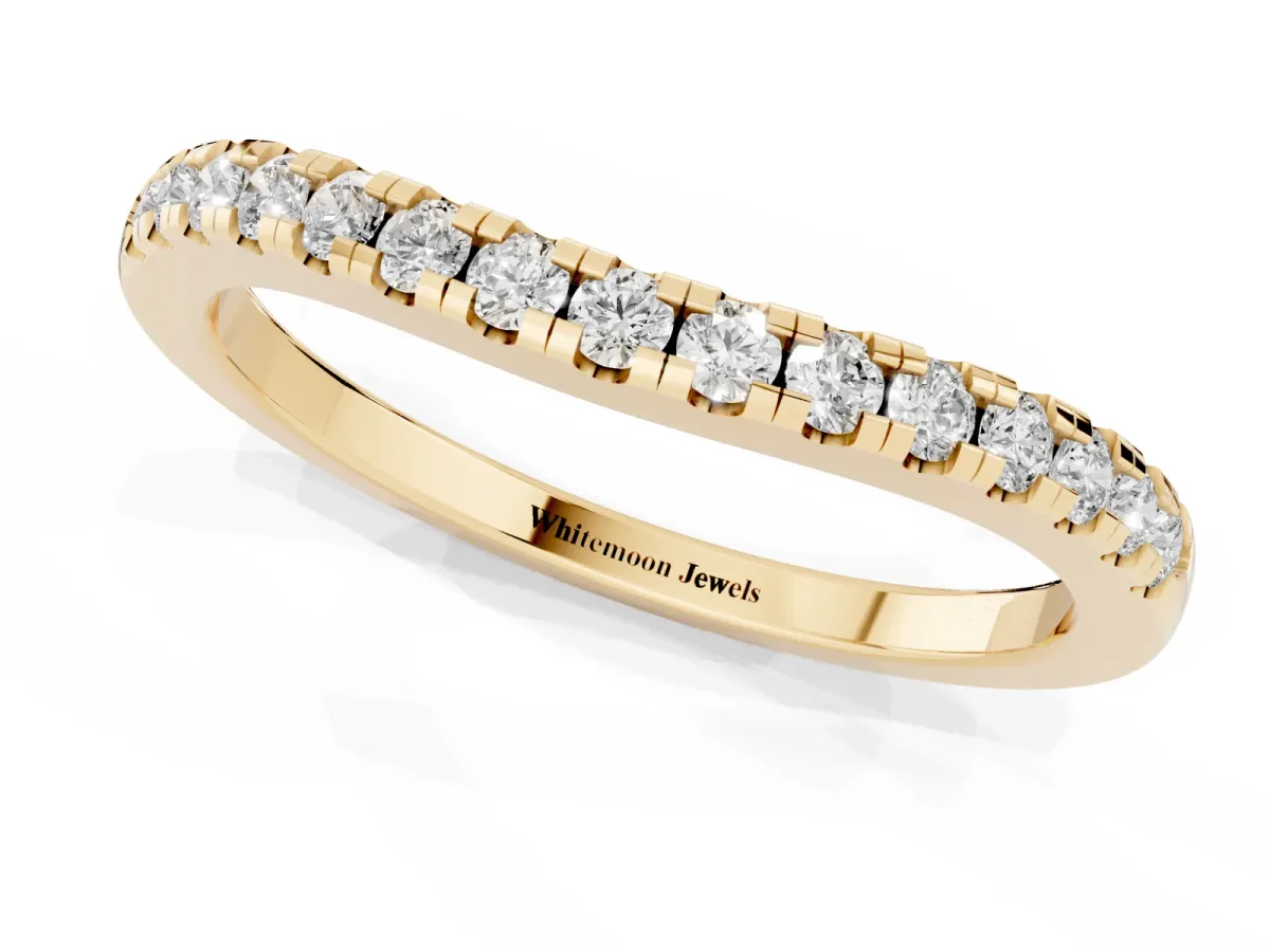 Pavé Round Diamond Curved Band with Shared Prong Setting Yellow gold