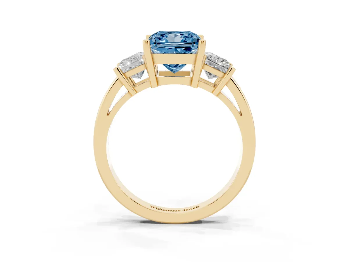 Fancy Blue Three-Stone Princess Cut Cut Solitaire Ring with Prong Setting Yellow gold