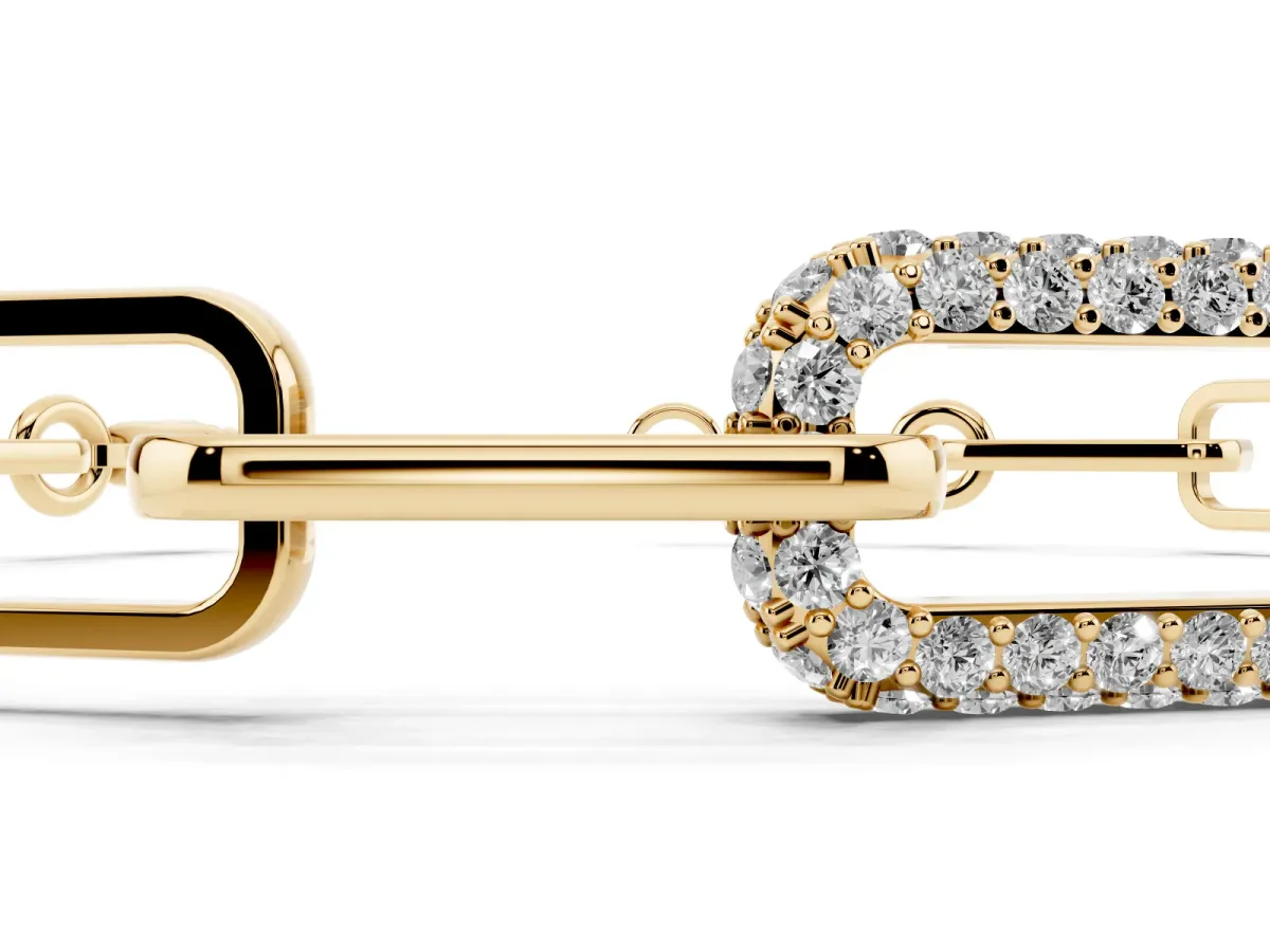 Pavé Round Diamond Link Bracelet with Four-Prong Setting Yellow gold