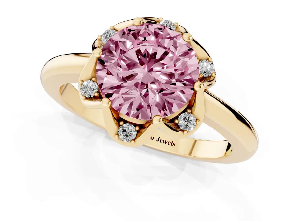 Fancy Pink Round Cut Halo Diamond Ring with Round Cluster Setting, Solitaire Band, and Four-Prong Setting Yellow gold