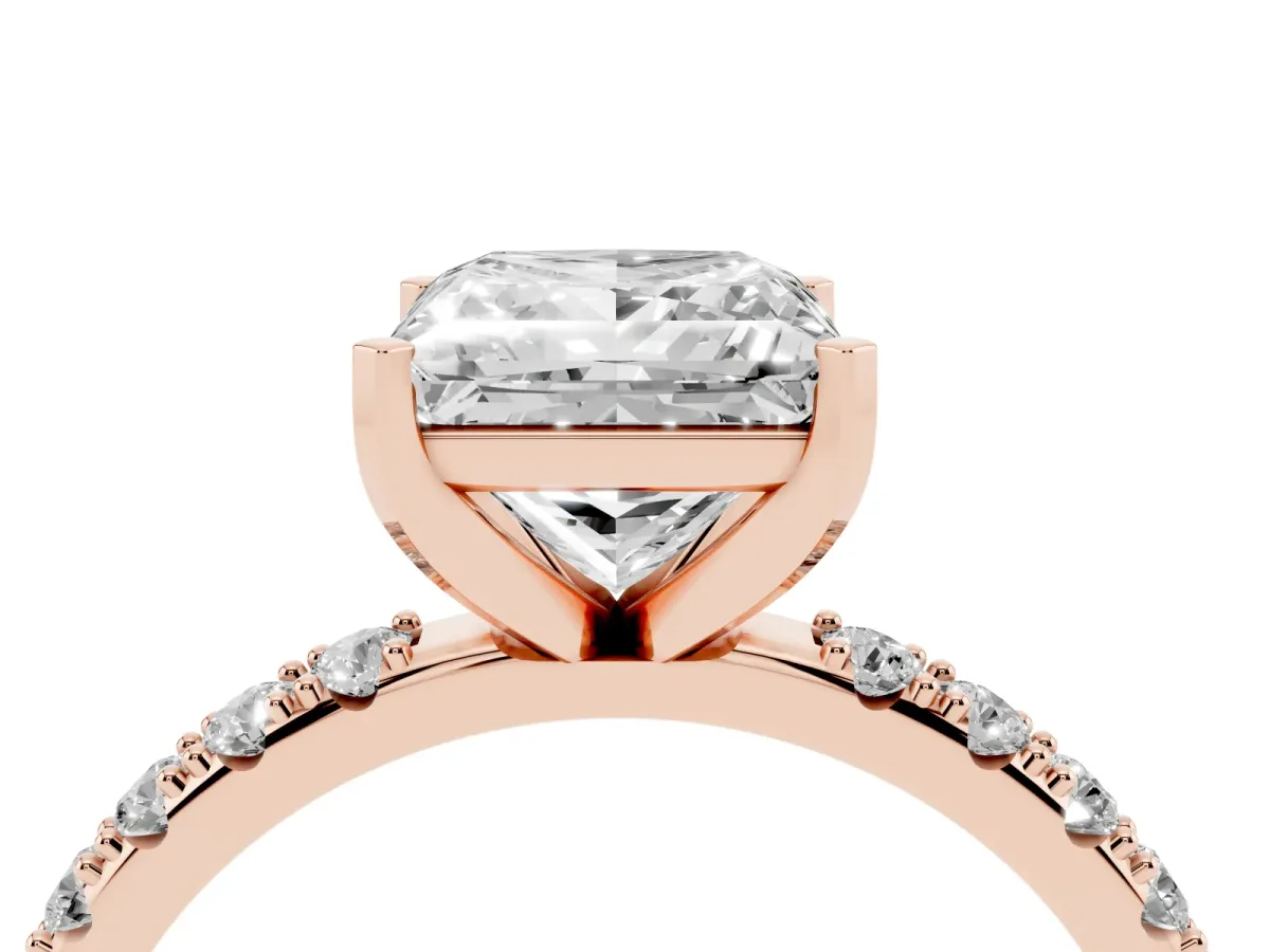Princess Cut Diamond Solitaire Pavé Band with Four-Prong Setting Rose gold